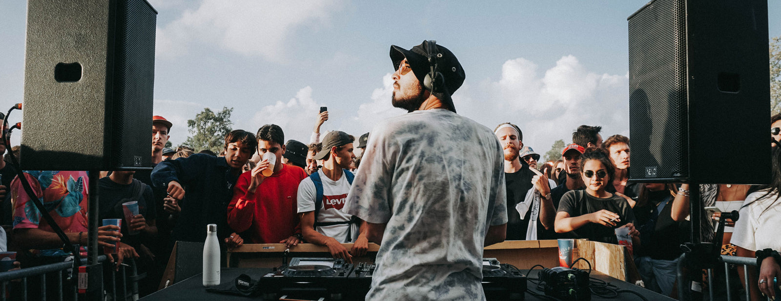 Poolside Etiquette Guest Mixtape .24 ft. Folamour