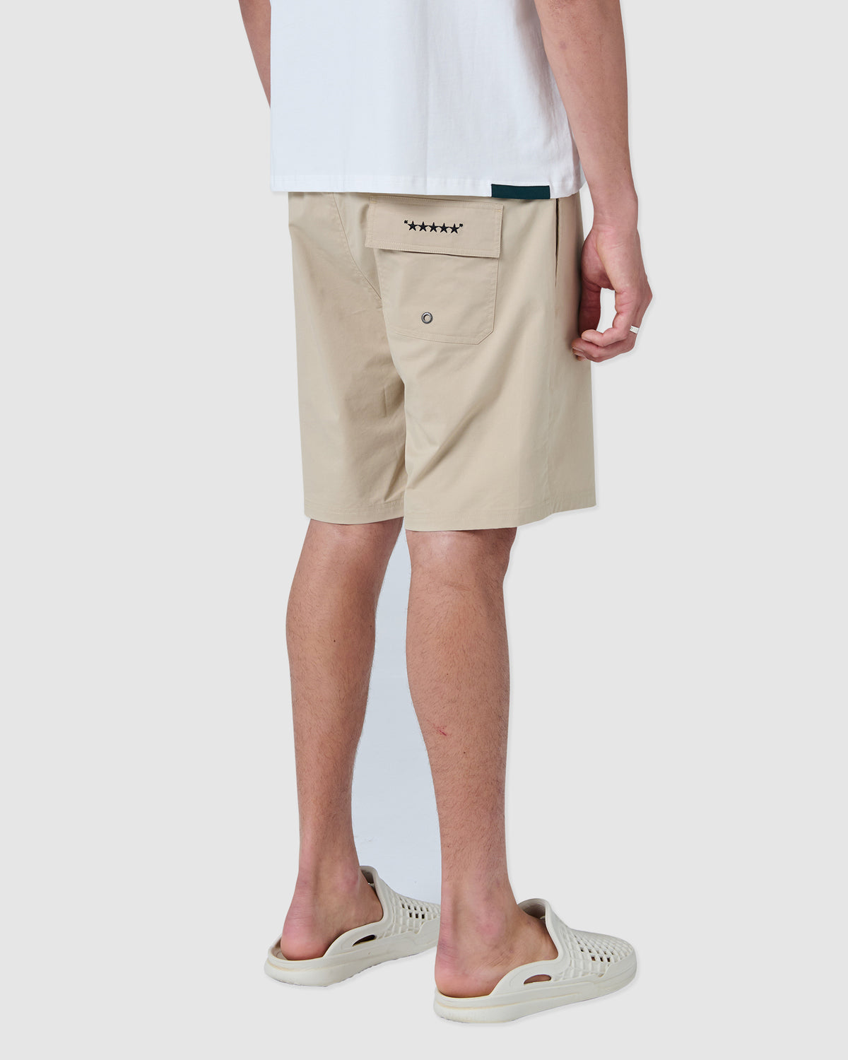 amphibious 3.0 short tan